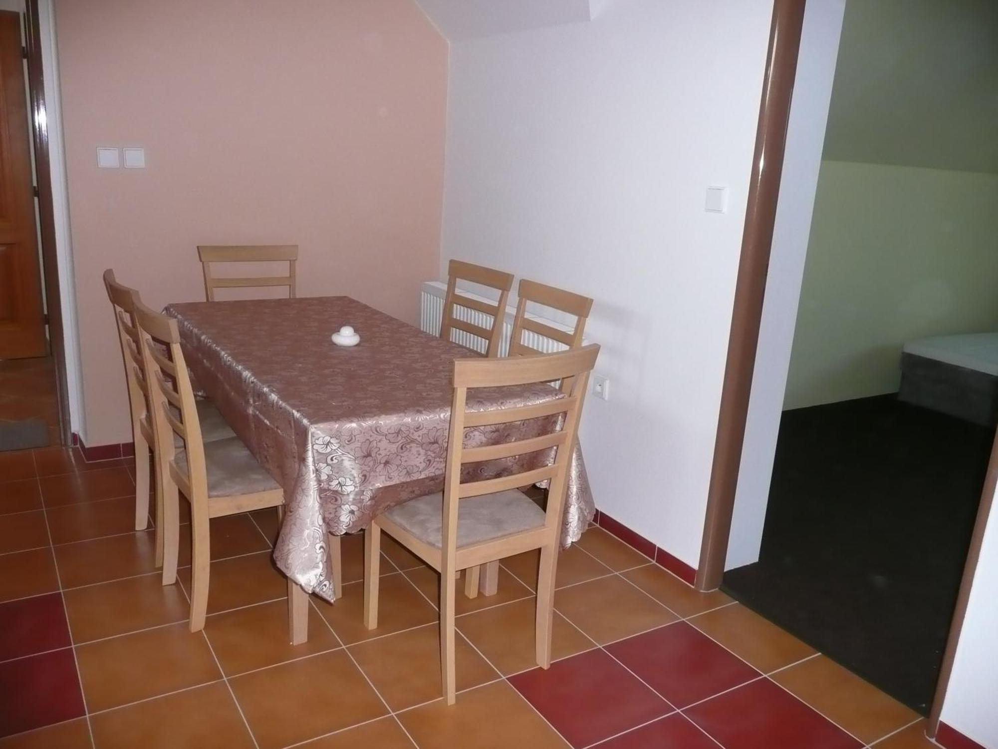 Penzion Lipina Slatinany Bagian luar foto